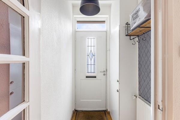 Foto - Te koop: Karakteristieke tussenwoning met garage in Tilburg!